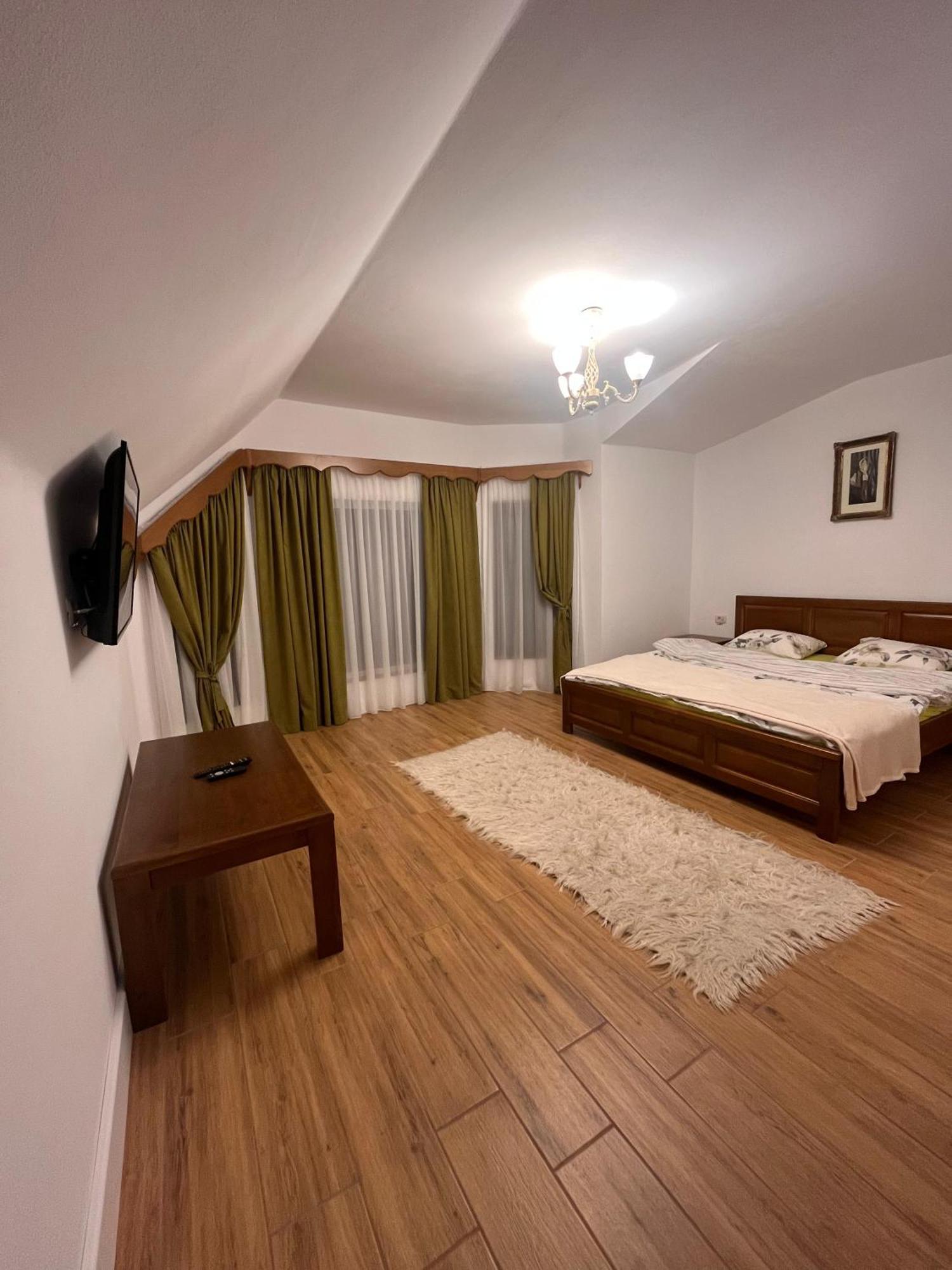 Casa Tomescu Curtea De Arges Ngoại thất bức ảnh